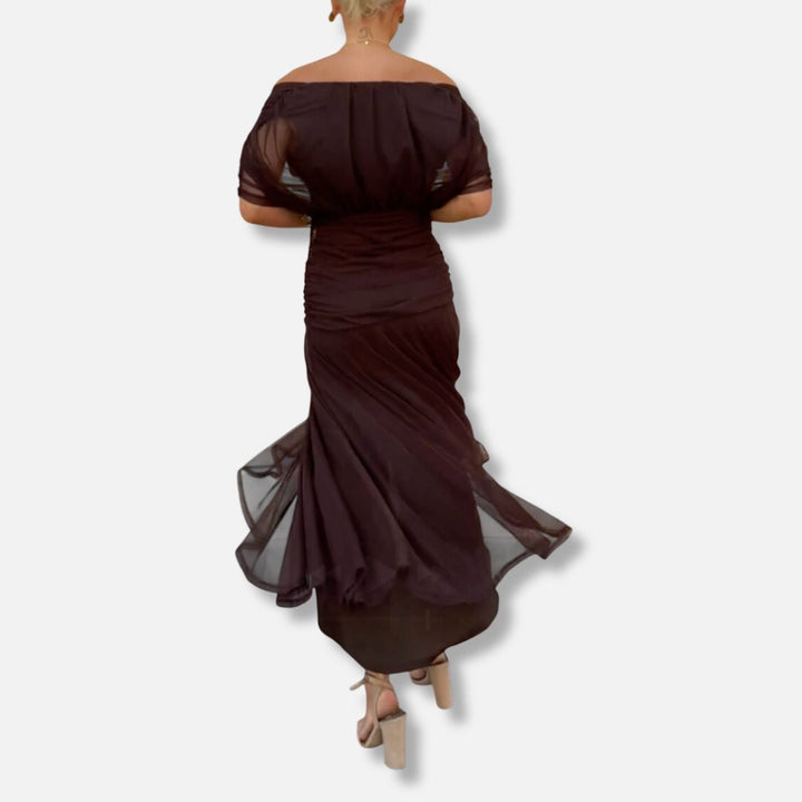 Evelyn – Elegant Dress With V-Neckline