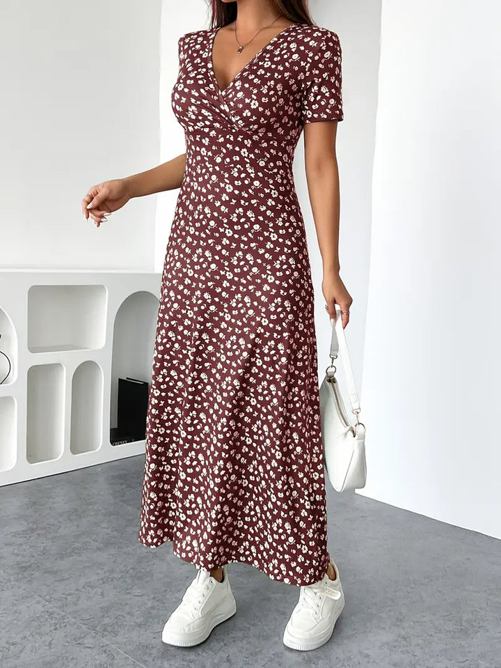 Melanie - Flattering V-Neck Floral Midi Dress