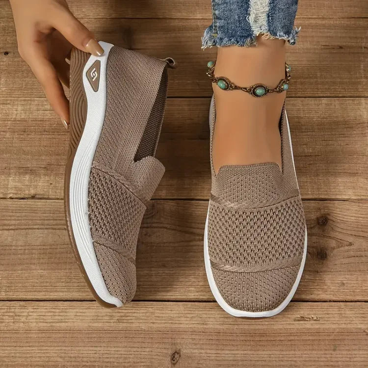 Velora - Orthopedic Slip-On Sneakers
