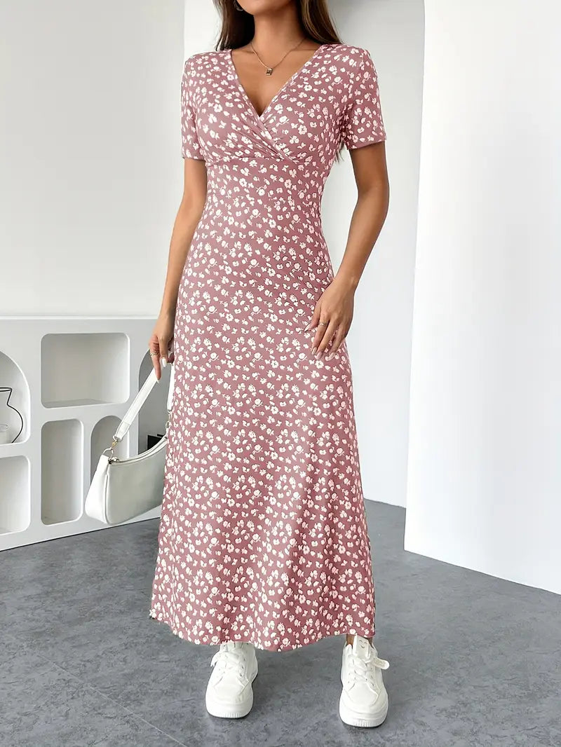 Melanie - Flattering V-Neck Floral Midi Dress