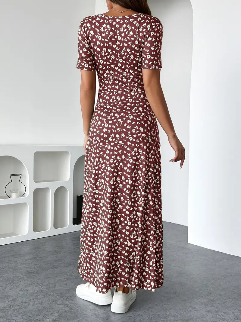 Melanie - Flattering V-Neck Floral Midi Dress