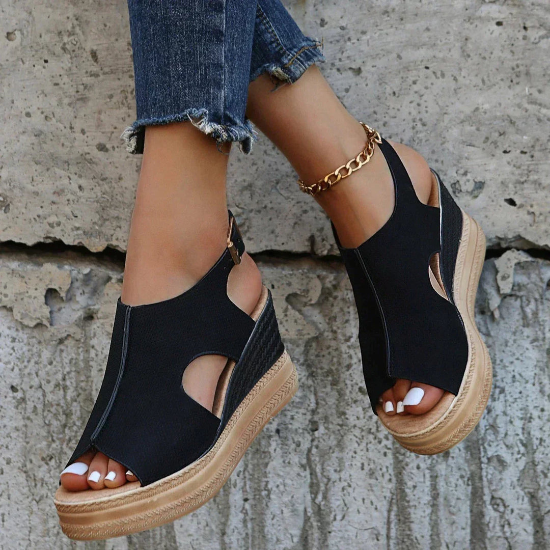 Maeve – Relaxed Wedge Sandals