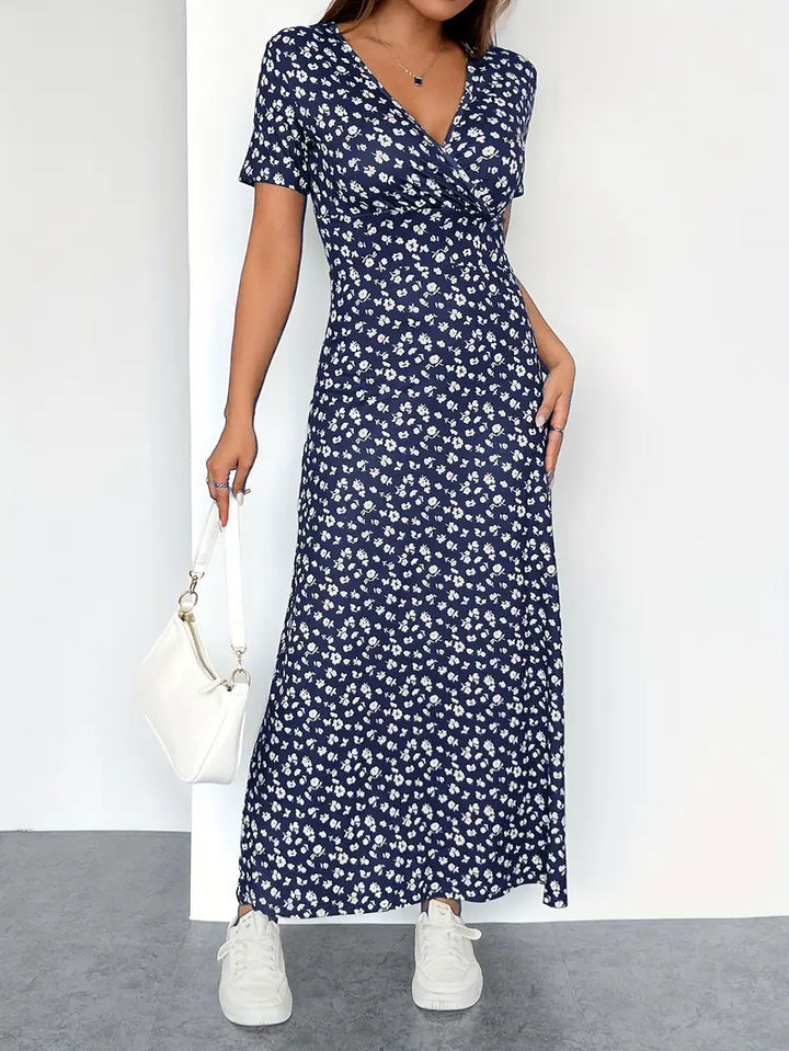 Melanie - Flattering V-Neck Floral Midi Dress